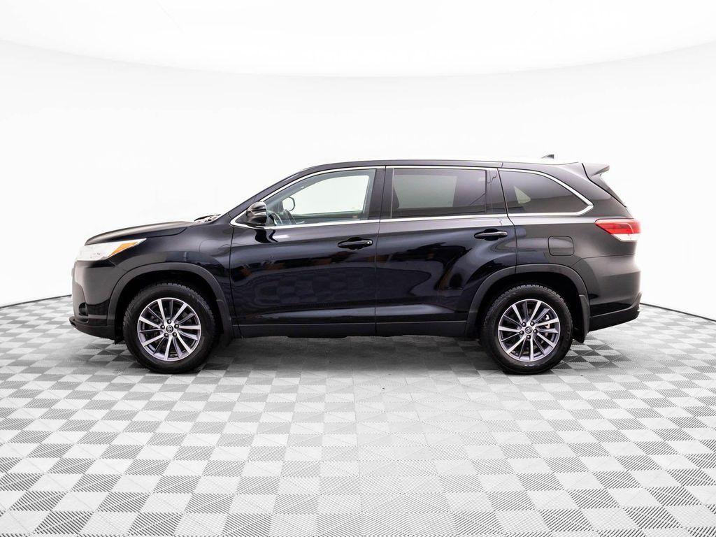 used 2019 Toyota Highlander car, priced at $27,423
