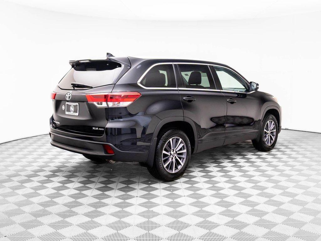 used 2019 Toyota Highlander car, priced at $27,423