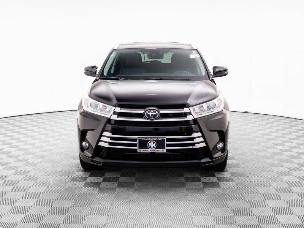 used 2019 Toyota Highlander car, priced at $27,423