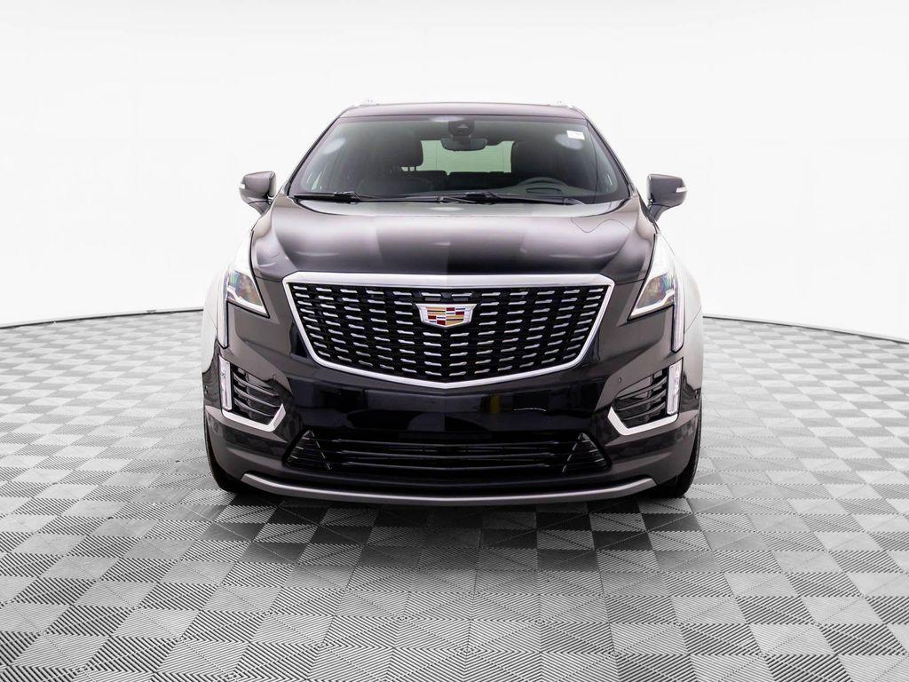 new 2025 Cadillac XT5 car, priced at $54,500