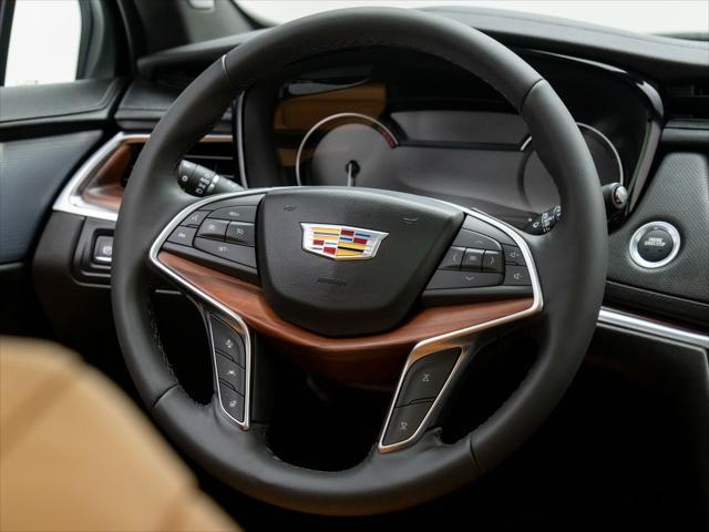 new 2025 Cadillac XT5 car, priced at $55,425