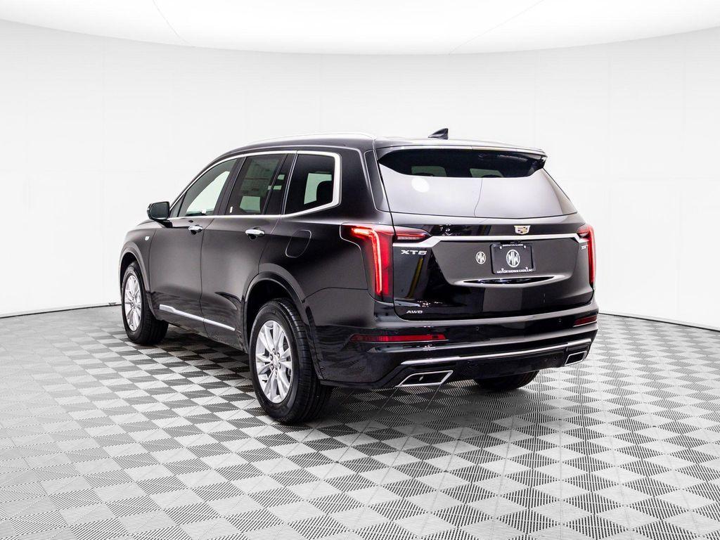 new 2025 Cadillac XT6 car, priced at $47,000