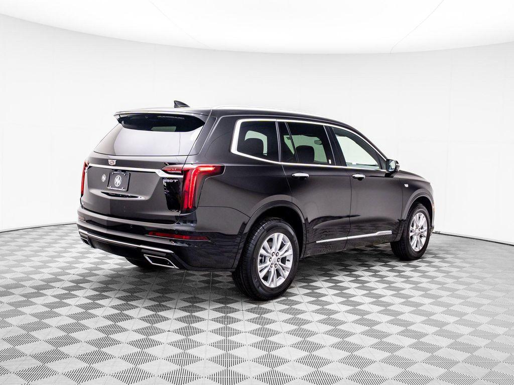 new 2025 Cadillac XT6 car, priced at $47,000