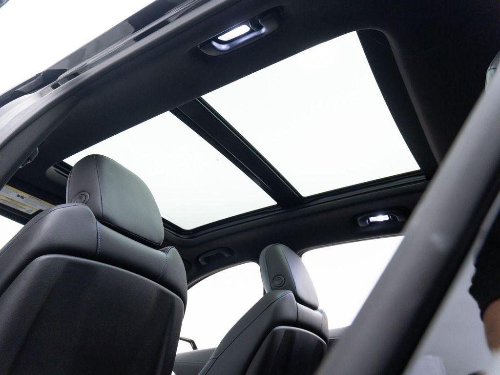 new 2024 Cadillac XT4 car, priced at $41,000