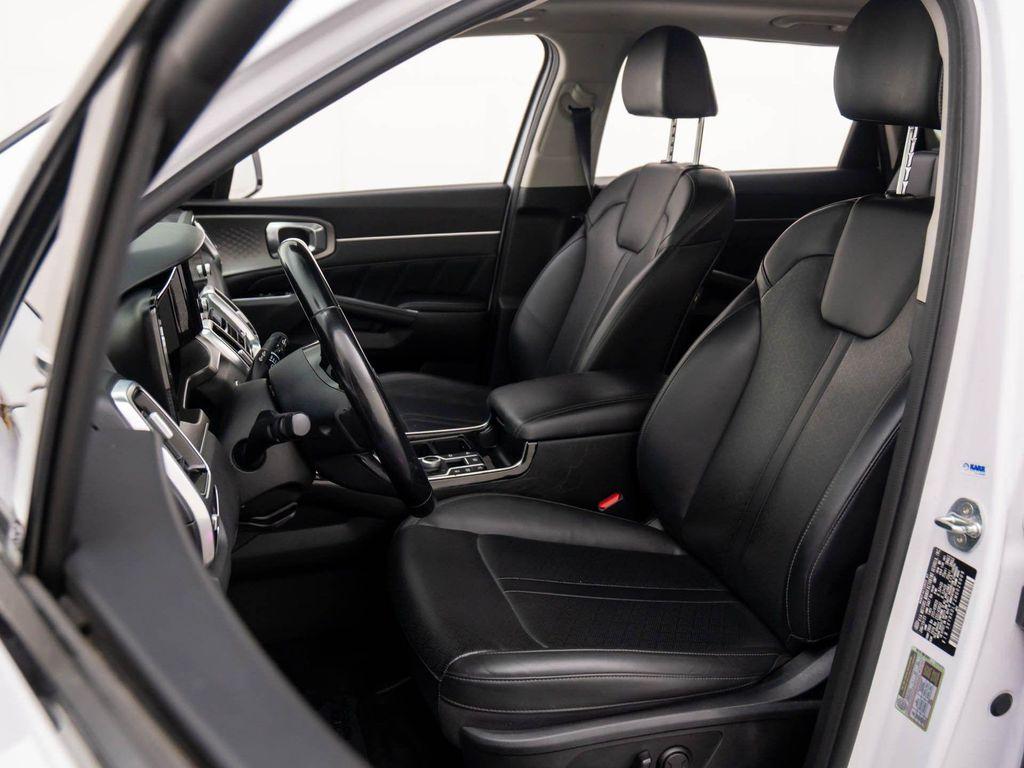 used 2021 Kia Sorento car, priced at $22,172