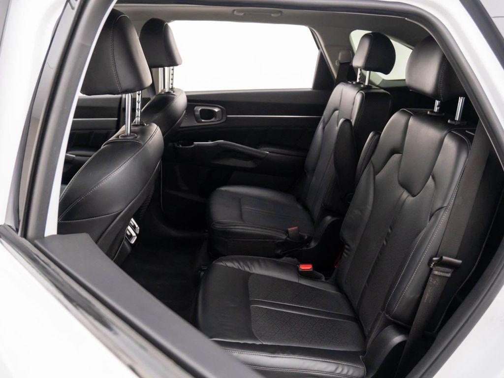 used 2021 Kia Sorento car, priced at $22,172