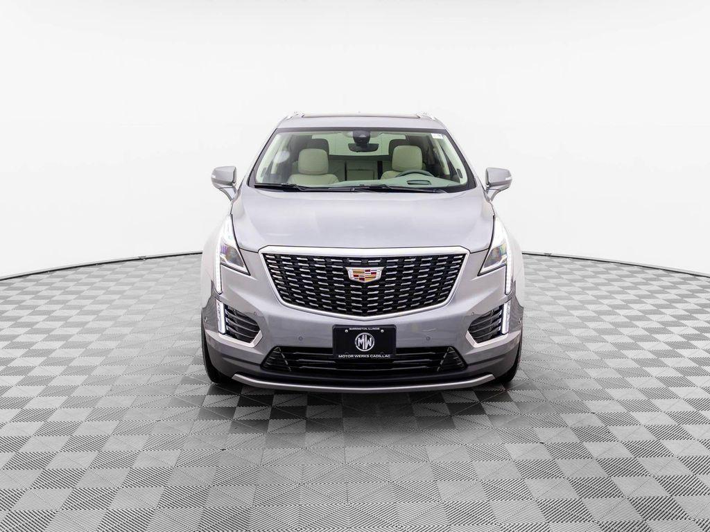 new 2025 Cadillac XT5 car, priced at $51,500