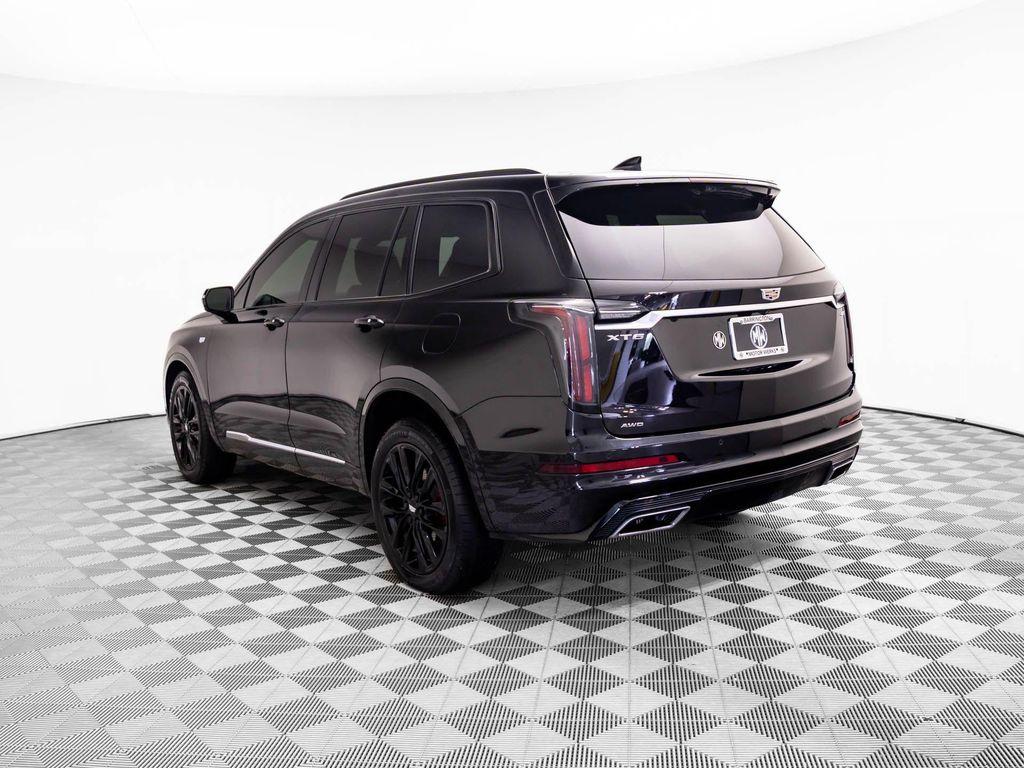used 2023 Cadillac XT6 car, priced at $47,991