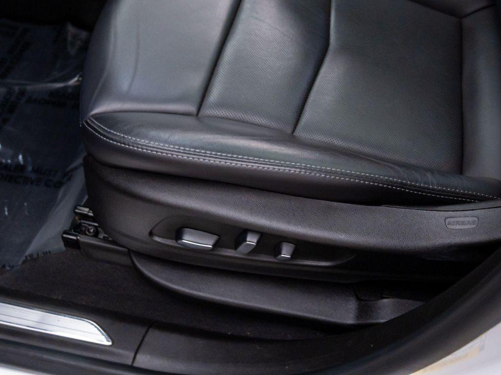 used 2022 Cadillac XT5 car, priced at $35,001