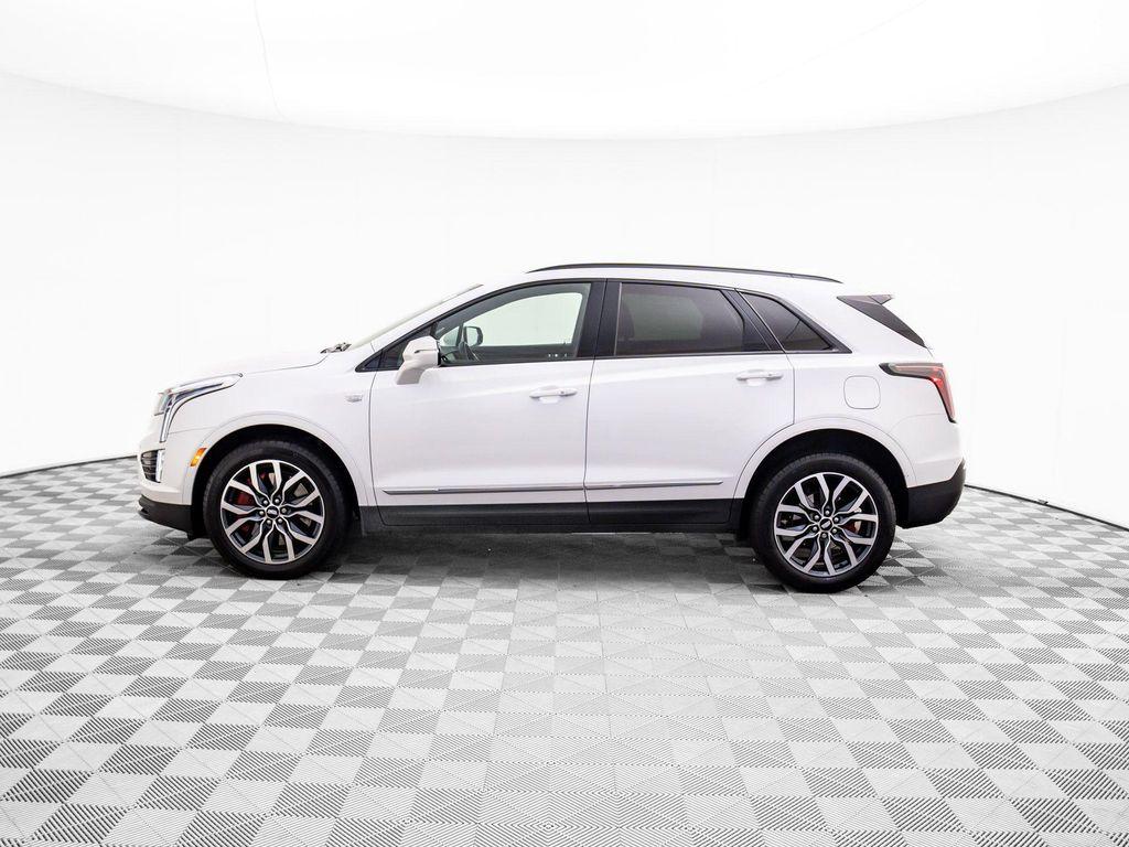 used 2022 Cadillac XT5 car, priced at $35,001