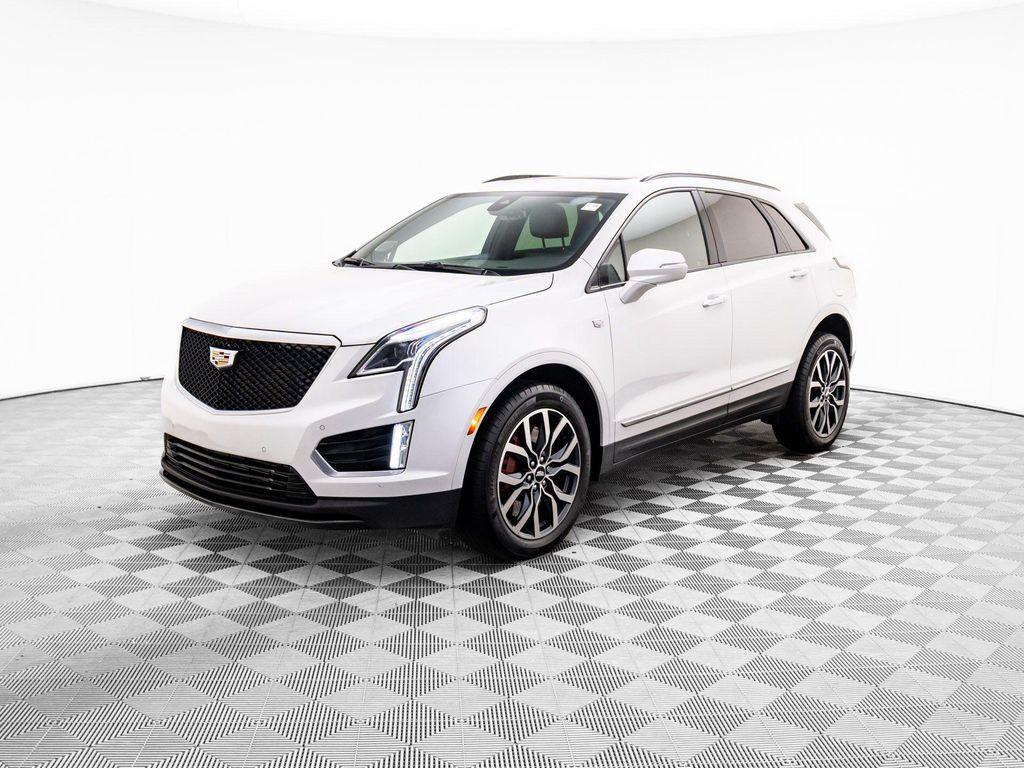 used 2022 Cadillac XT5 car, priced at $35,001