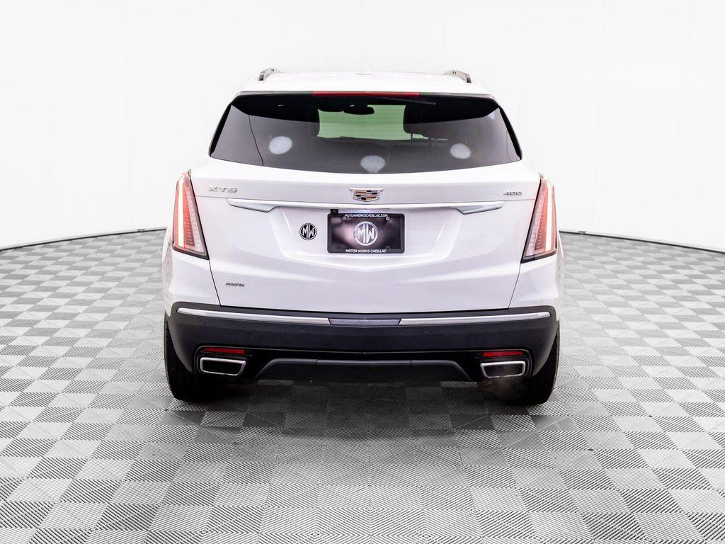 used 2022 Cadillac XT5 car, priced at $35,001