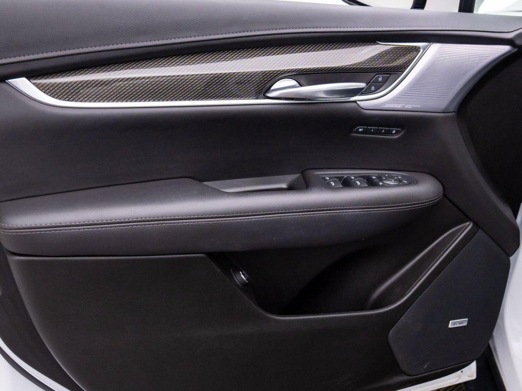 used 2022 Cadillac XT5 car, priced at $35,001