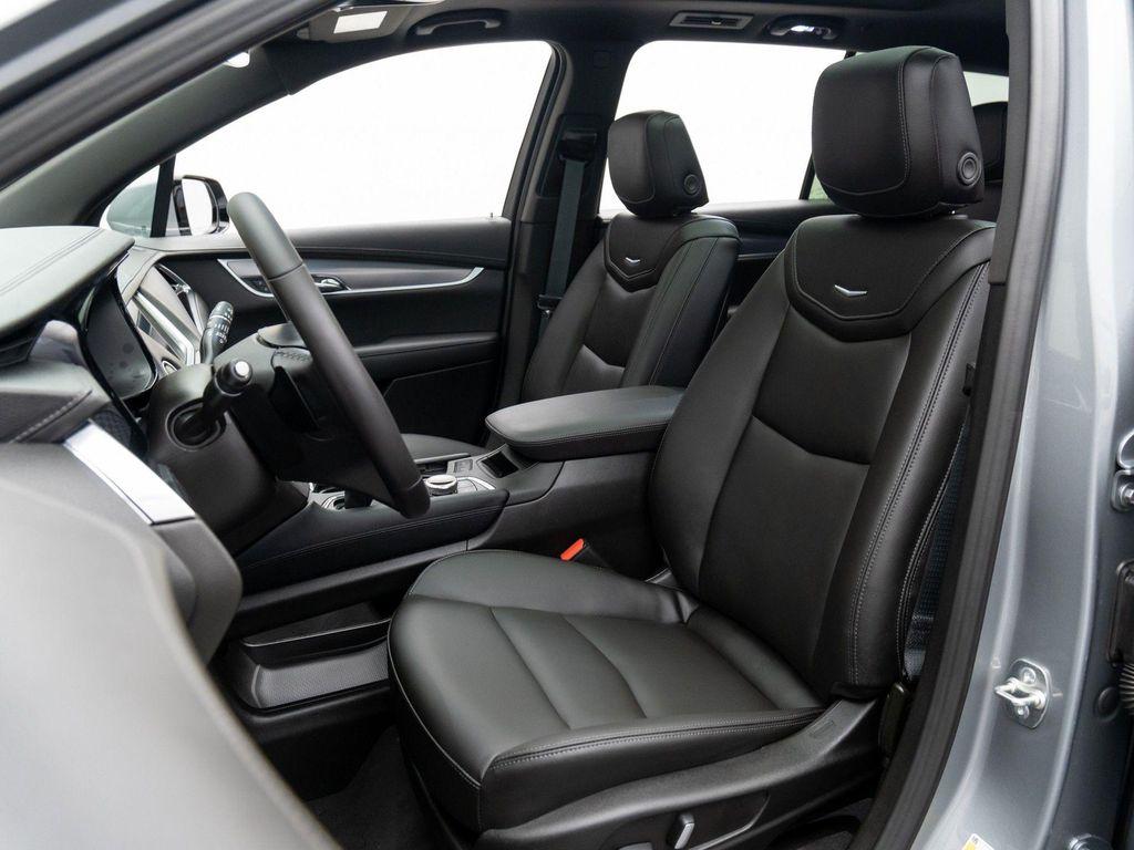 new 2025 Cadillac XT6 car, priced at $50,885