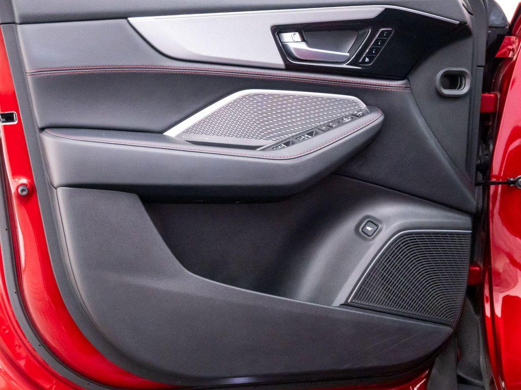 used 2022 Acura MDX car, priced at $39,000