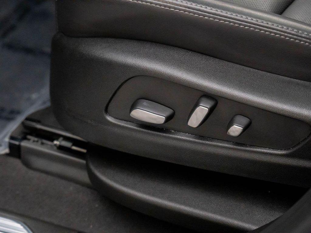 used 2024 Cadillac XT5 car, priced at $44,001