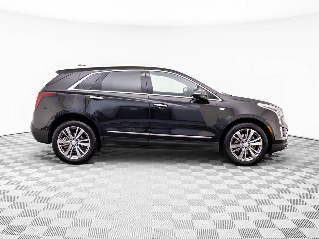 used 2024 Cadillac XT5 car, priced at $44,001