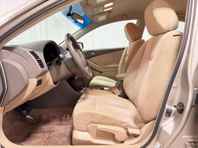 used 2009 Nissan Altima car, priced at $6,995