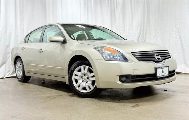 used 2009 Nissan Altima car, priced at $6,995