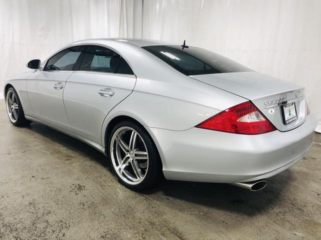 used 2006 Mercedes-Benz CLS-Class car, priced at $13,995