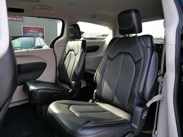 used 2023 Chrysler Pacifica car