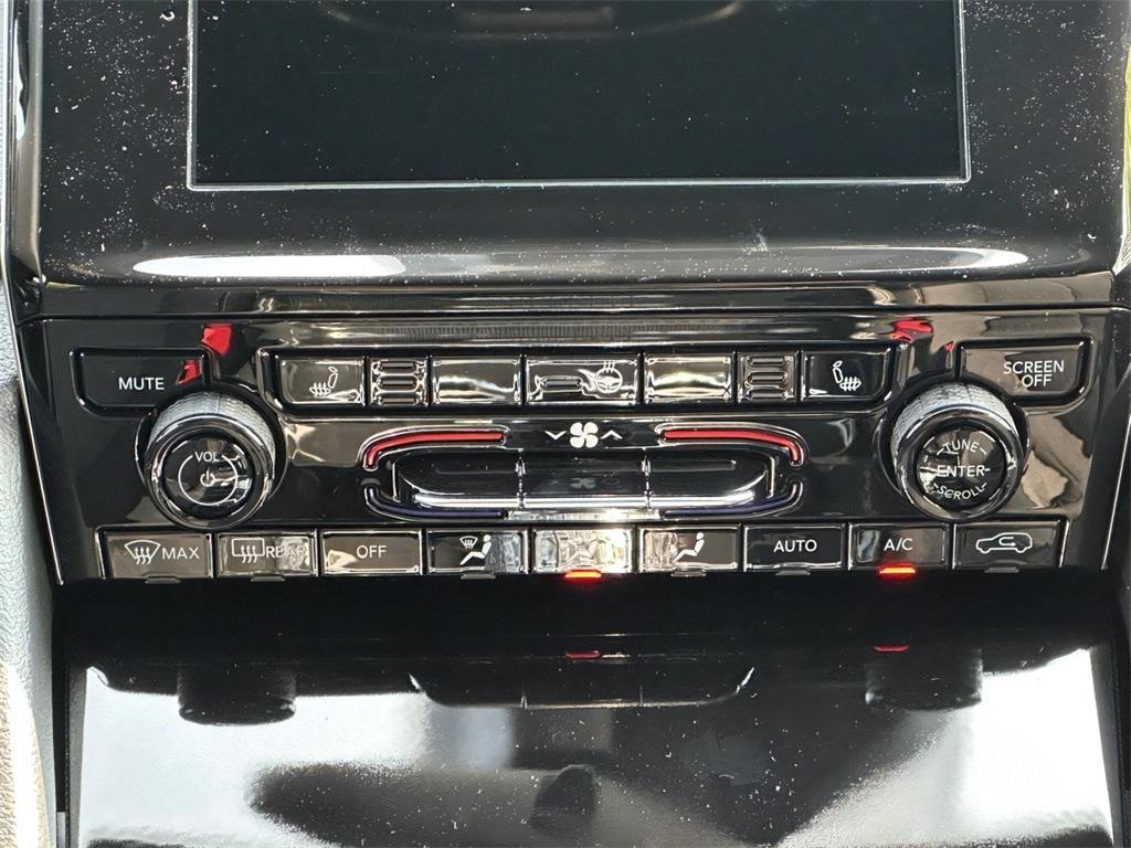 new 2025 Jeep Grand Cherokee car, priced at $39,207