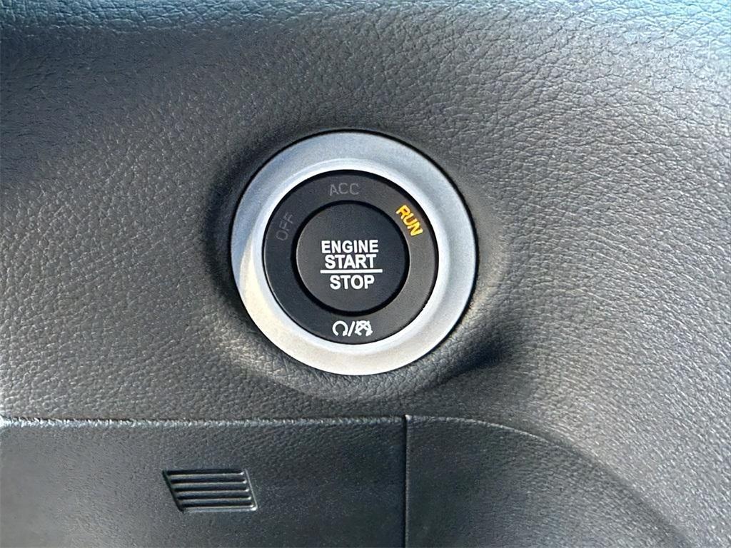 new 2026 Chrysler Pacifica car, priced at $37,796