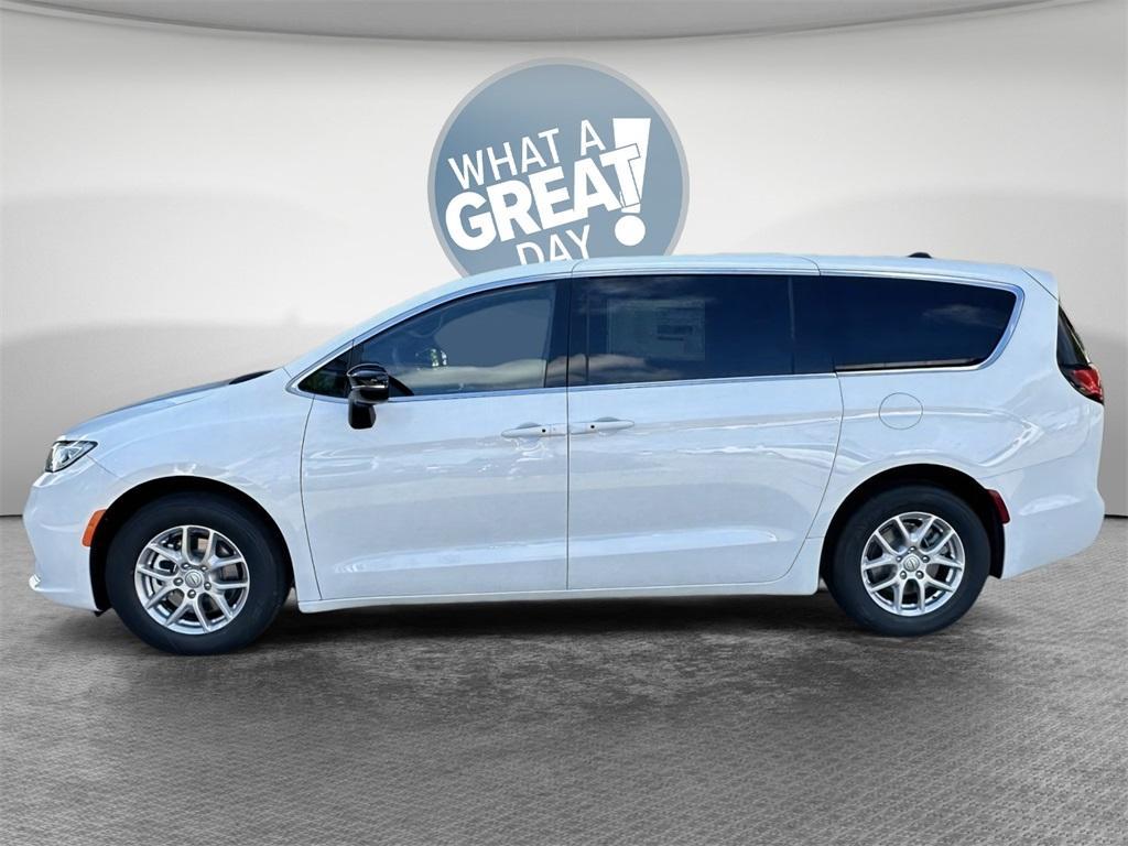 new 2026 Chrysler Pacifica car, priced at $37,796