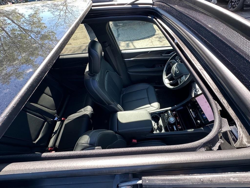 new 2025 Jeep Grand Cherokee car, priced at $55,328