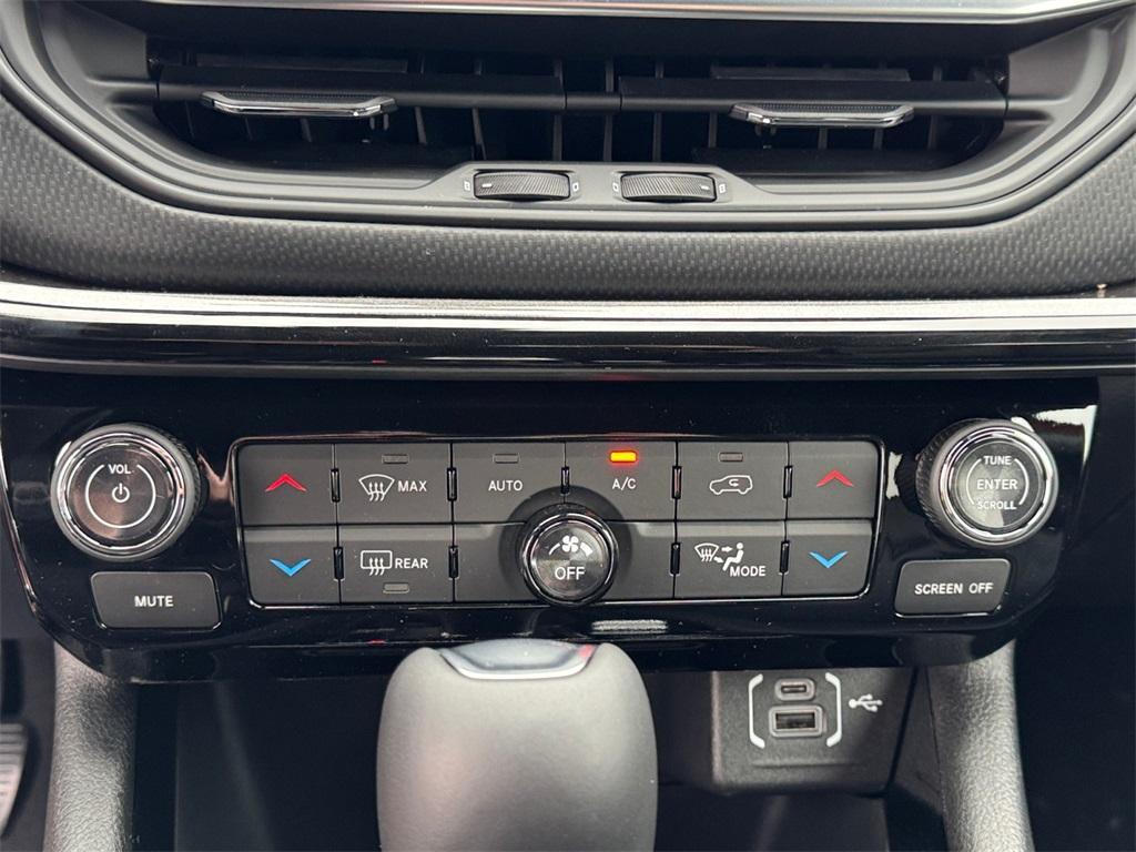 new 2026 Jeep Compass car, priced at $33,735