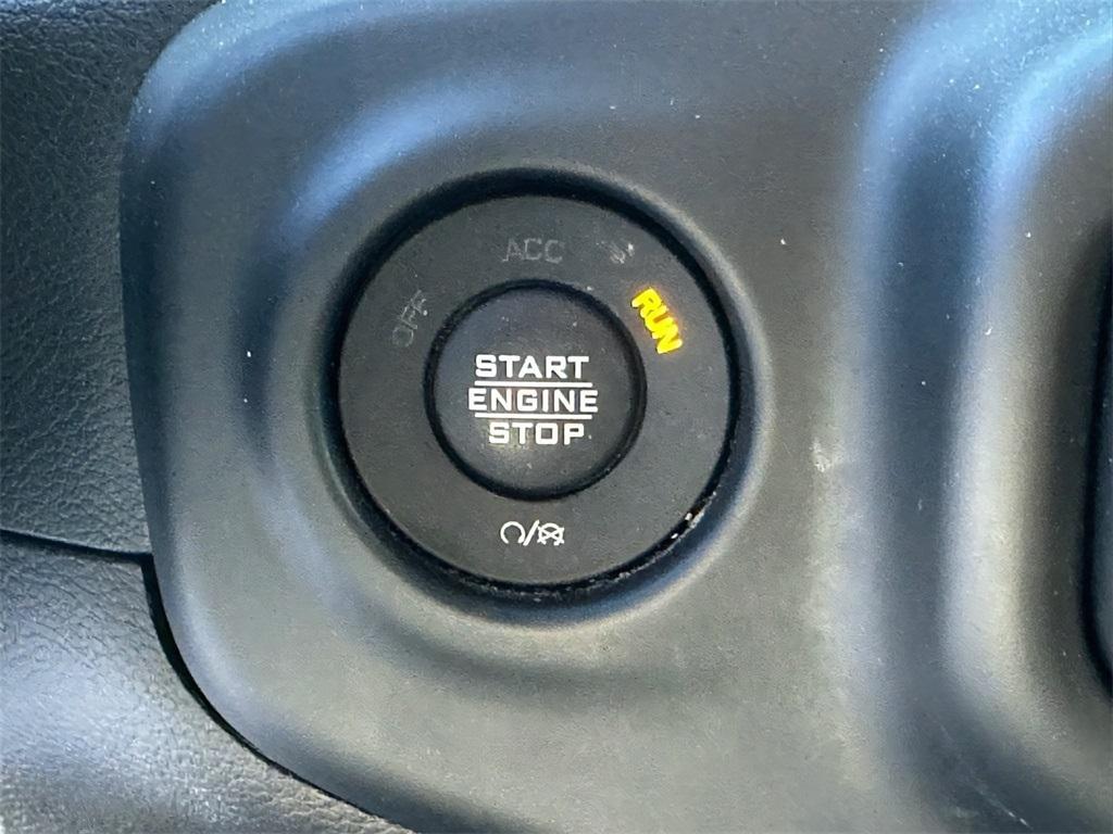 used 2021 Jeep Gladiator car, priced at $29,160