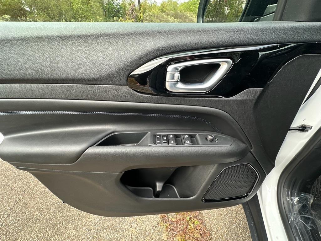 new 2026 Jeep Compass car, priced at $32,836