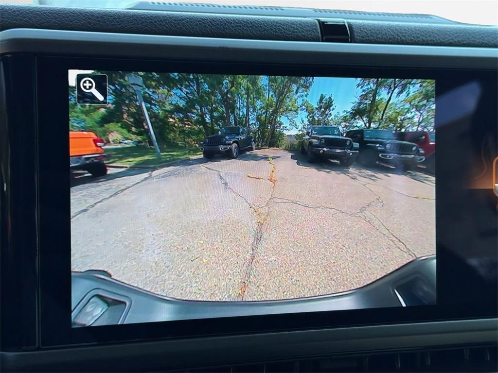 new 2025 Jeep Gladiator car, priced at $42,192