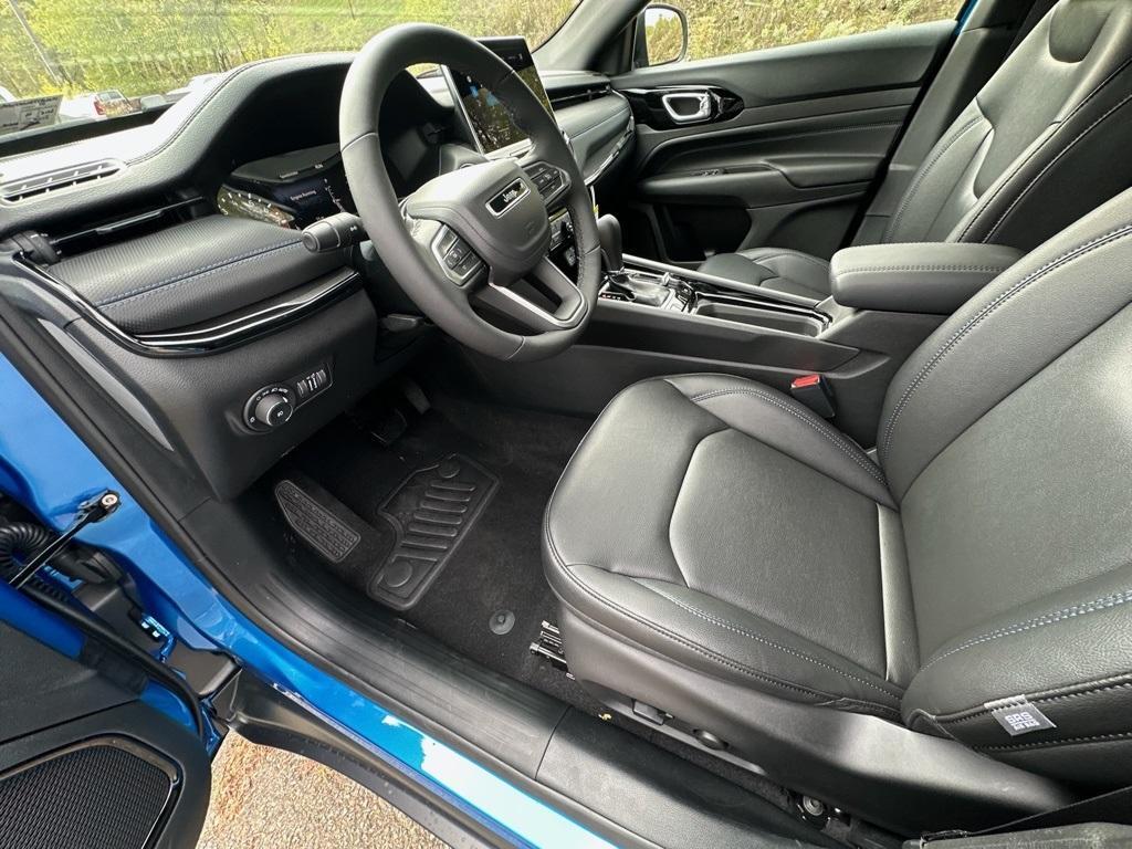 new 2026 Jeep Compass car, priced at $32,789