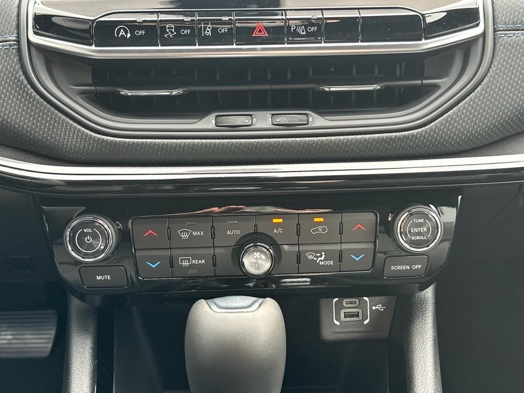 new 2026 Jeep Compass car, priced at $32,789