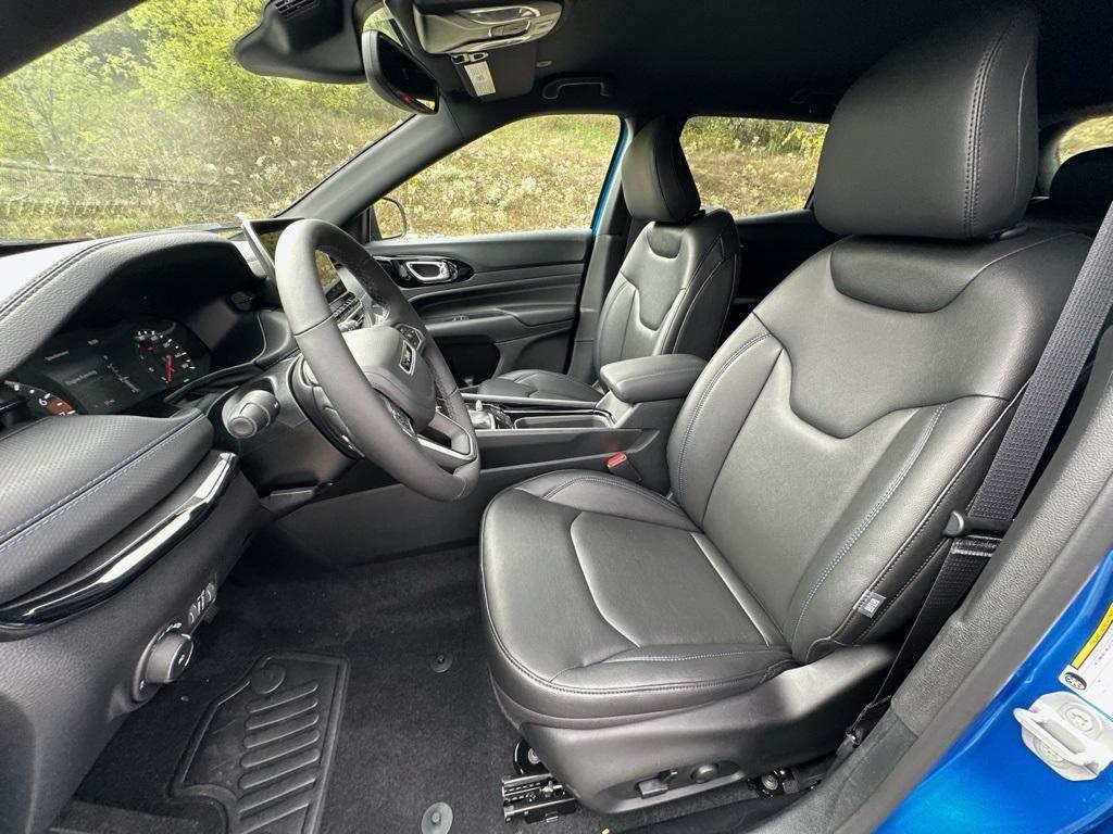 new 2026 Jeep Compass car, priced at $32,789