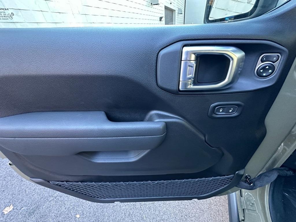 new 2026 Jeep Wrangler car, priced at $51,233