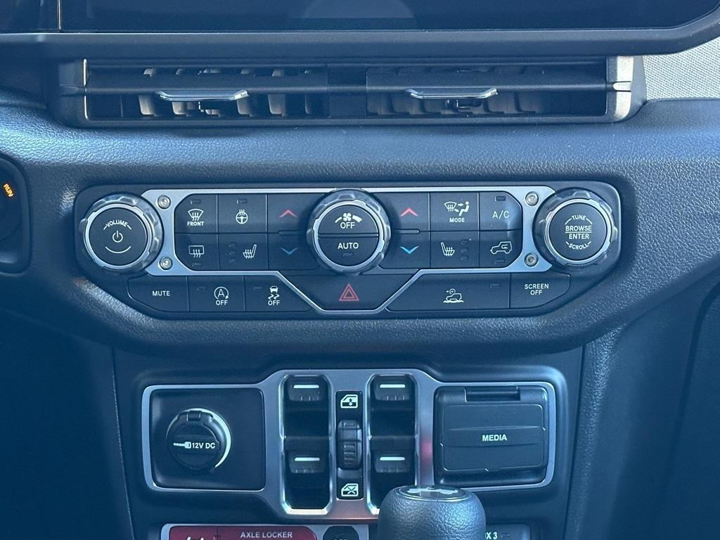 new 2026 Jeep Wrangler car, priced at $51,233