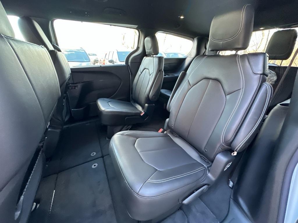 new 2026 Chrysler Pacifica car, priced at $45,723