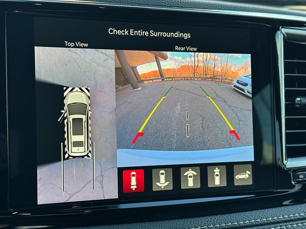 new 2026 Chrysler Pacifica car, priced at $45,723