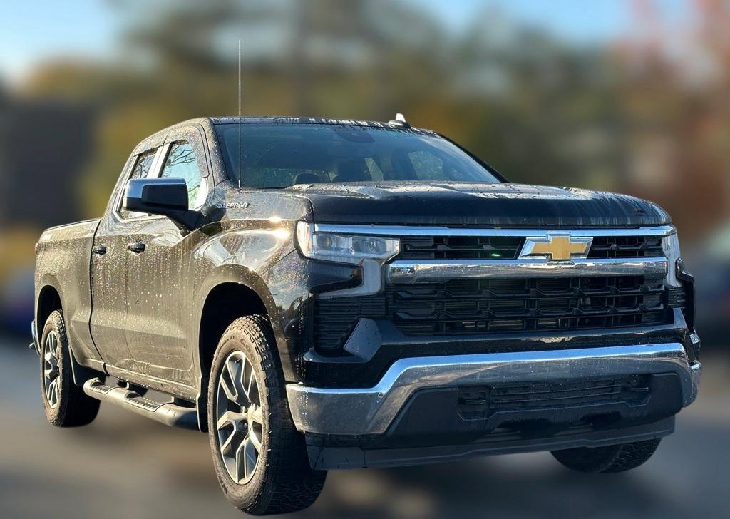used 2025 Chevrolet Silverado 1500 car, priced at $42,877