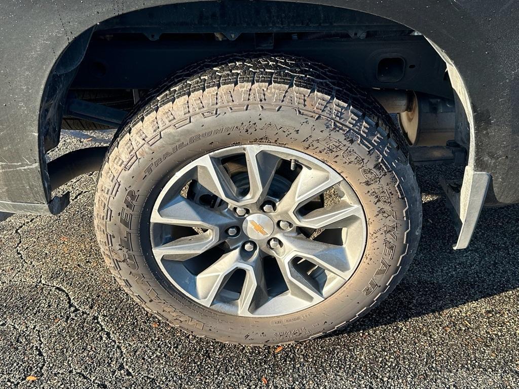 used 2025 Chevrolet Silverado 1500 car, priced at $42,877