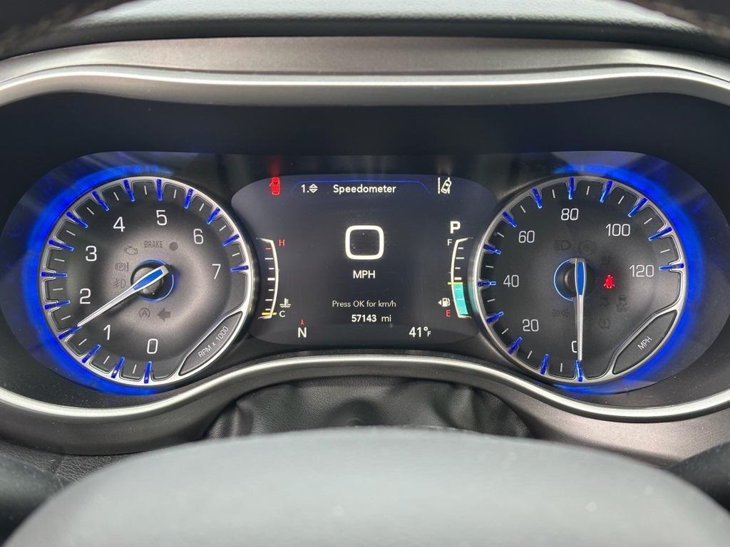 used 2024 Chrysler Pacifica car, priced at $30,344