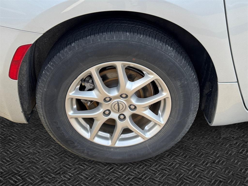 used 2024 Chrysler Pacifica car, priced at $28,480