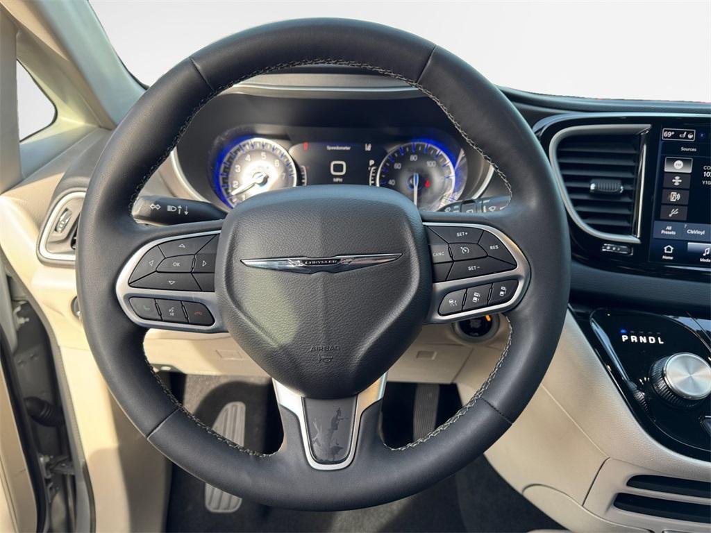 used 2024 Chrysler Pacifica car, priced at $28,480