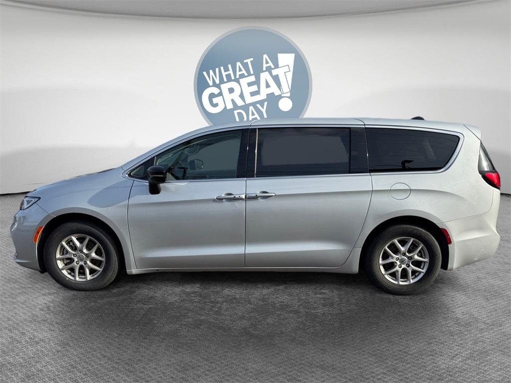 used 2024 Chrysler Pacifica car, priced at $28,480