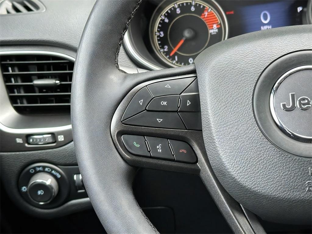 used 2021 Jeep Cherokee car, priced at $23,877