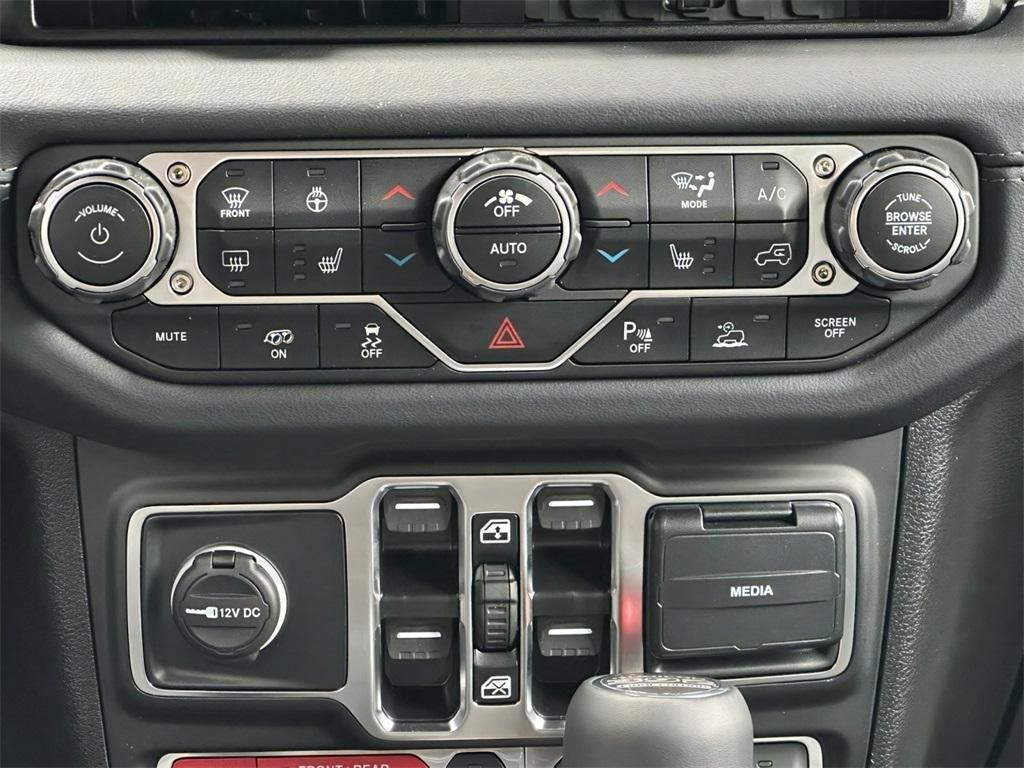 new 2025 Jeep Wrangler car, priced at $95,999