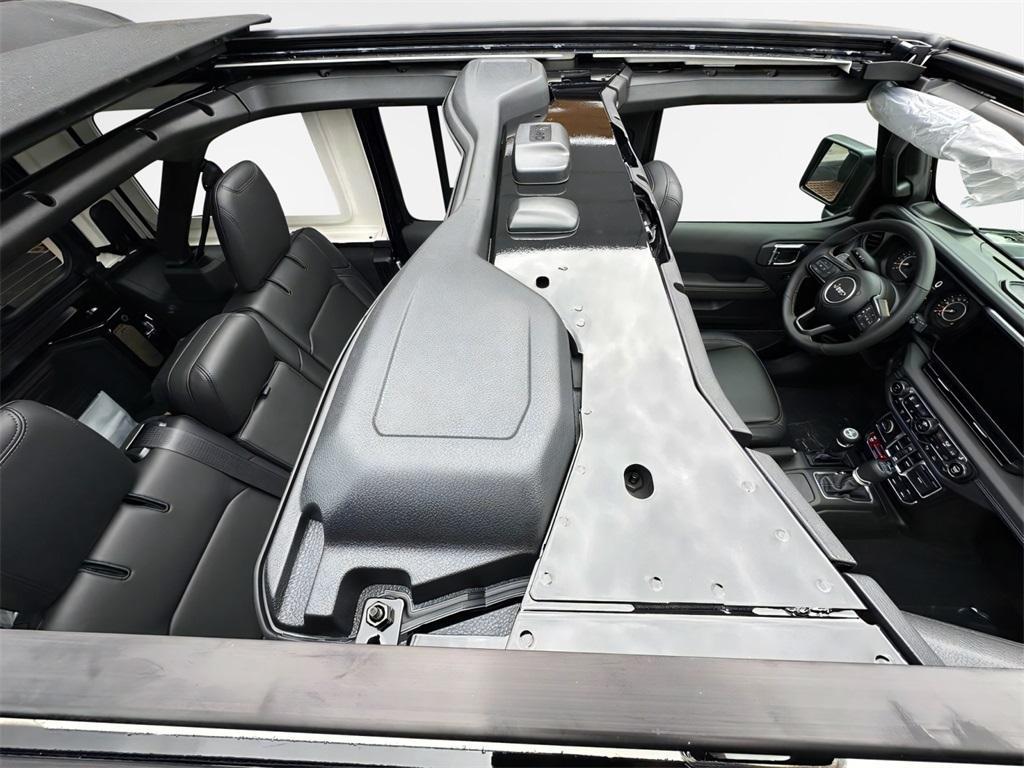 new 2025 Jeep Wrangler car, priced at $95,999