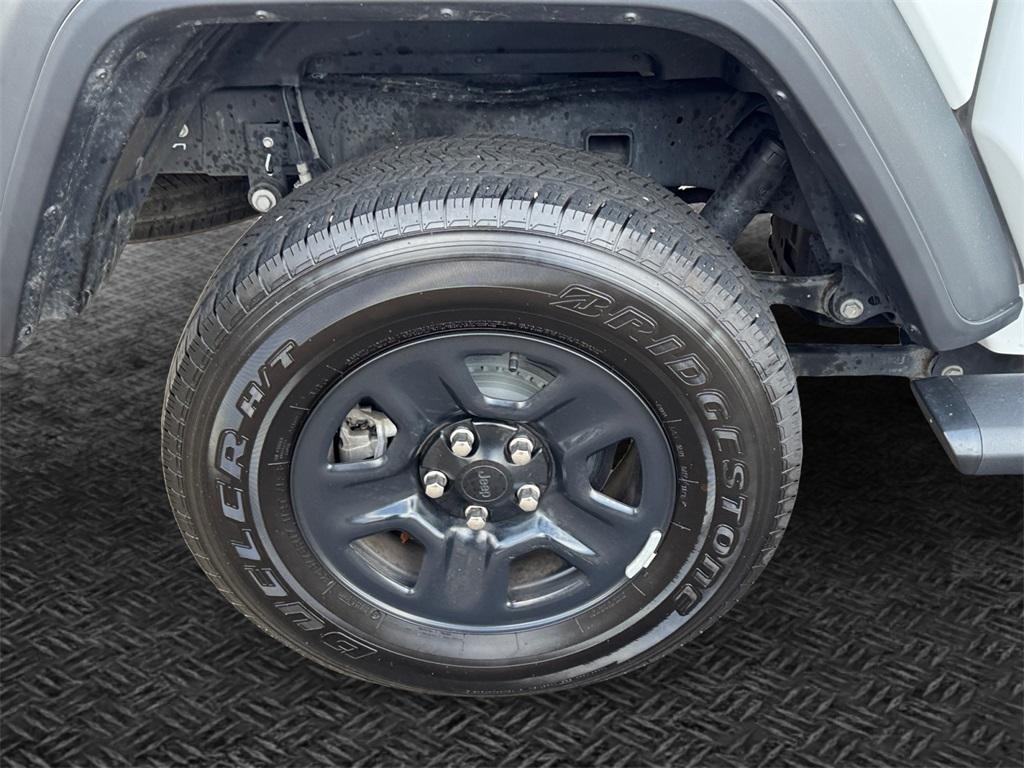 used 2023 Jeep Gladiator car, priced at $29,989